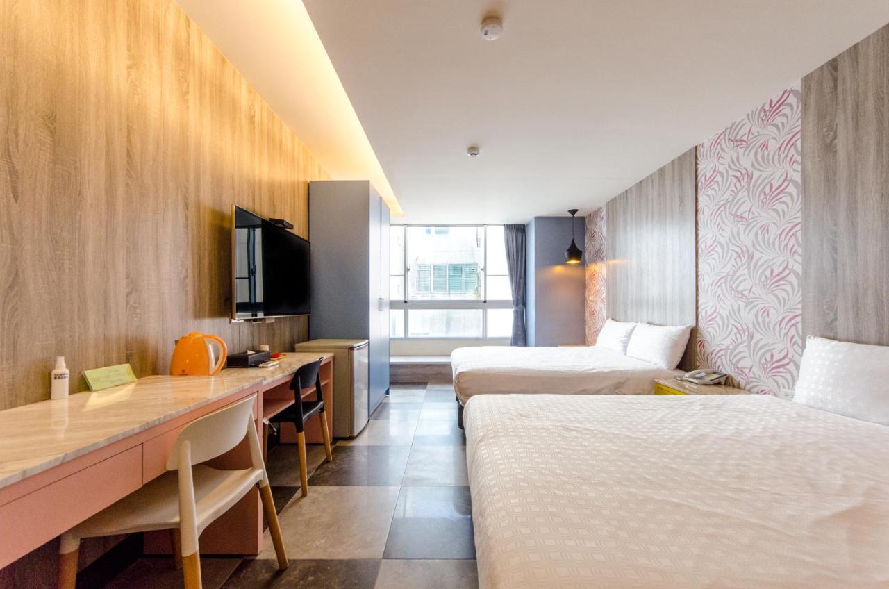 P&E Hotel Tainan Buitenkant foto