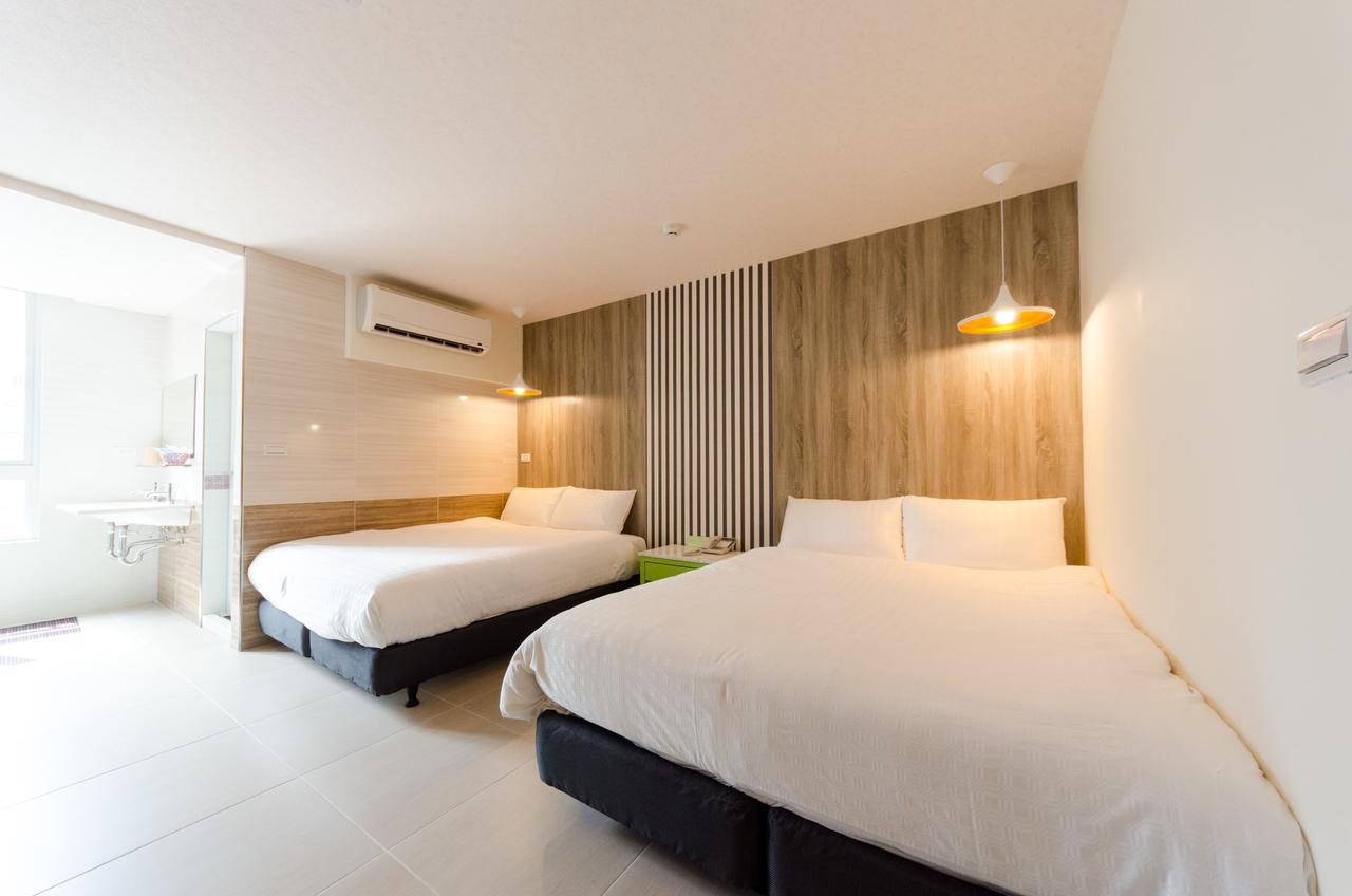 P&E Hotel Tainan Buitenkant foto