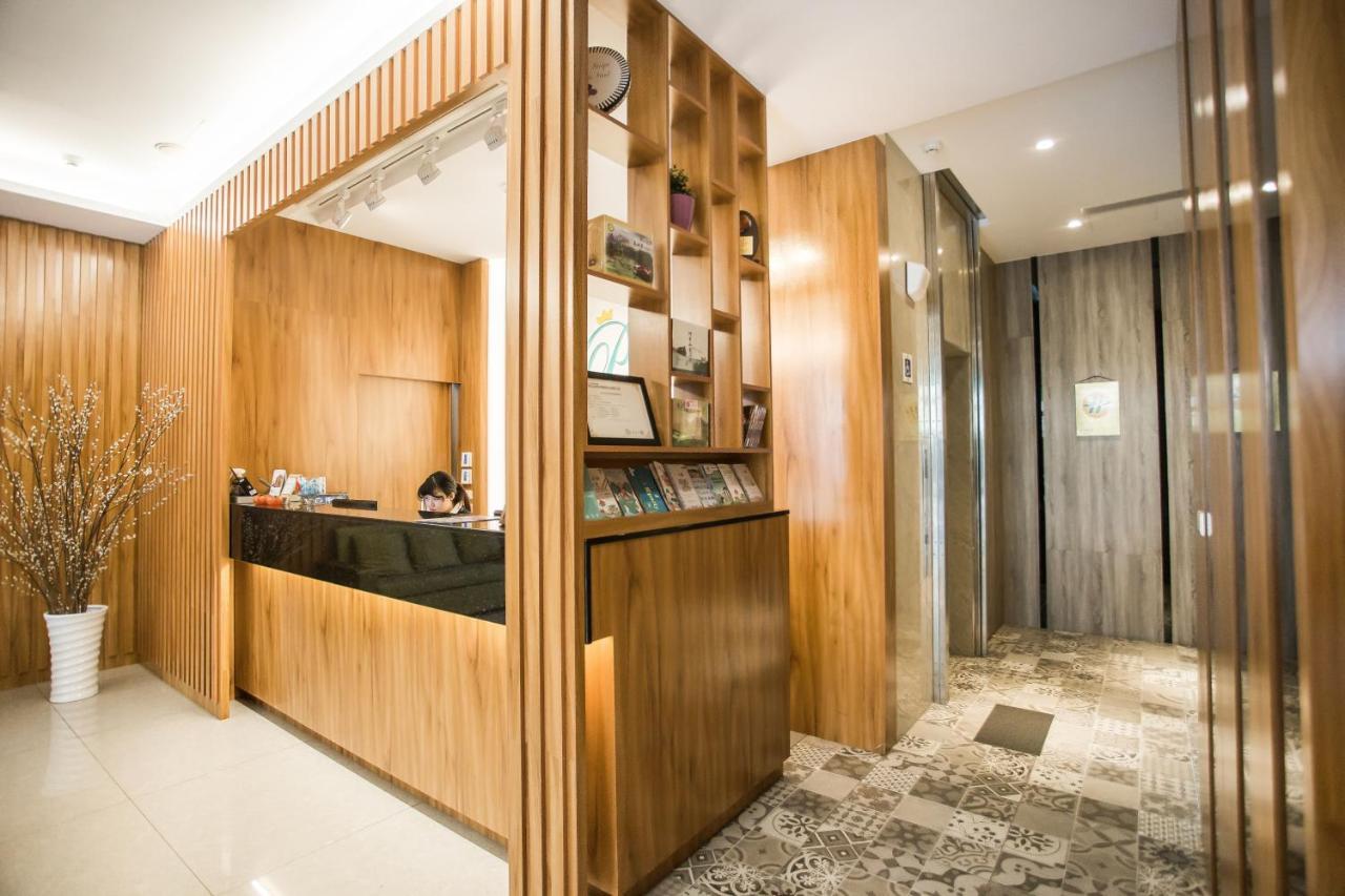 P&E Hotel Tainan Buitenkant foto